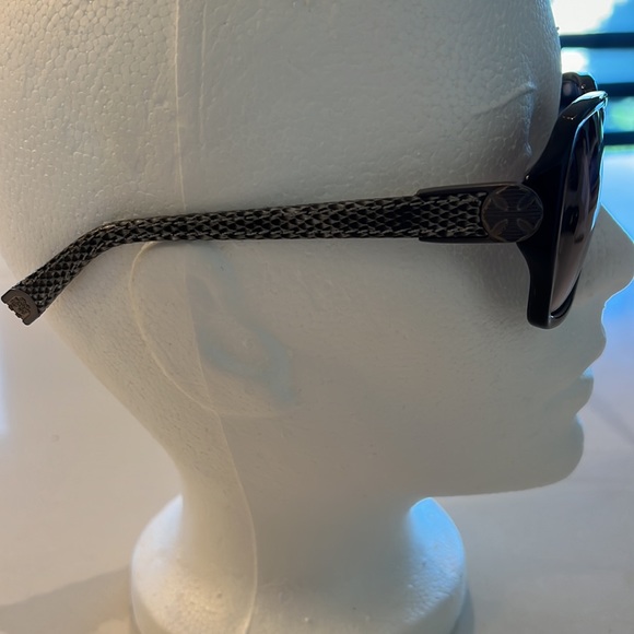 Mark Nason women's sunglasses - Picture 5 of 11